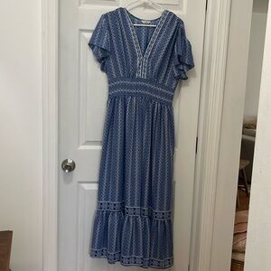 Blue Print Max Studio Maxi Dress